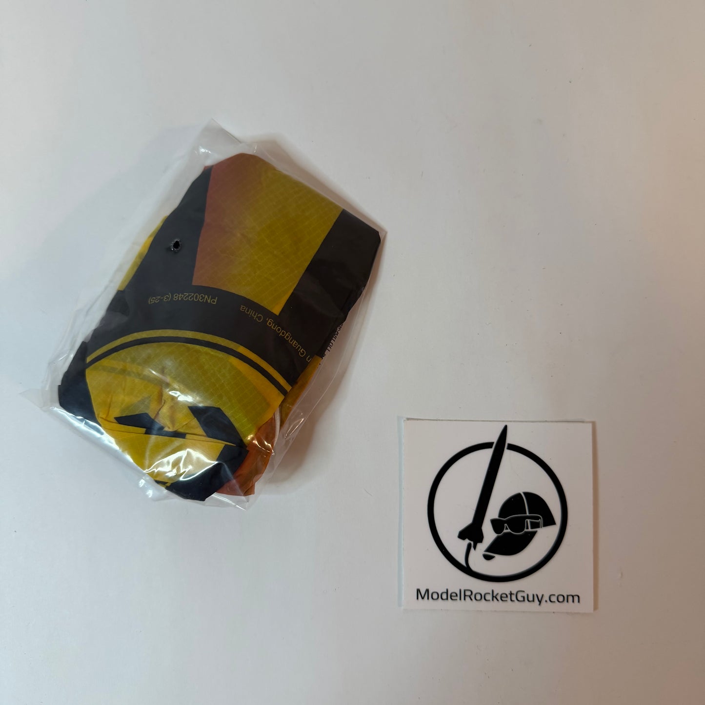 302248 Estes Printed Nylon 30" Parachute