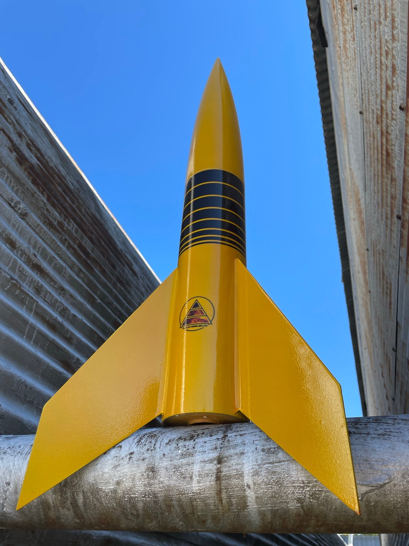 Public Missiles LTD 4" Bumble Bee Rocket Kit