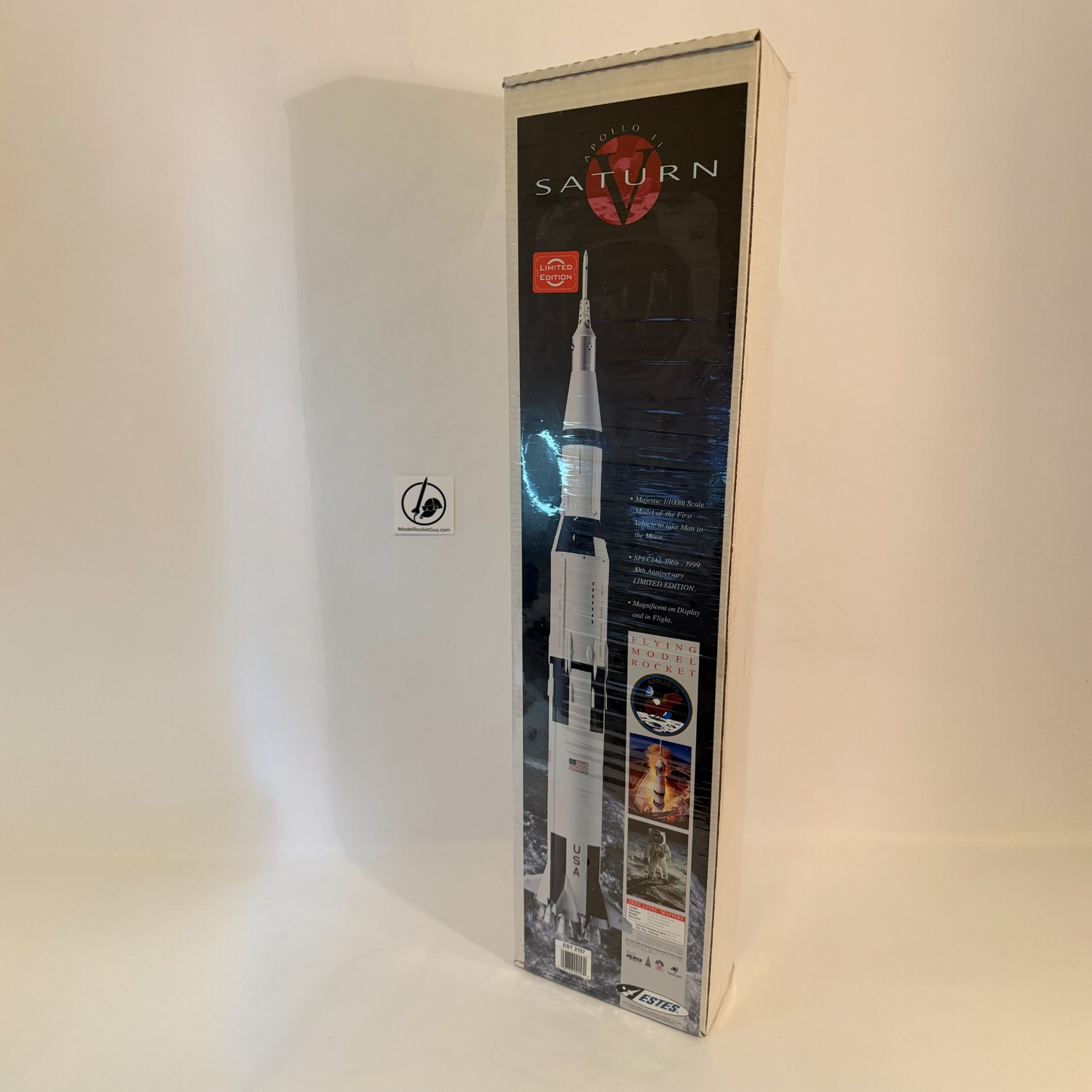 2157 Estes 30th Anniversary Saturn V - OOP
